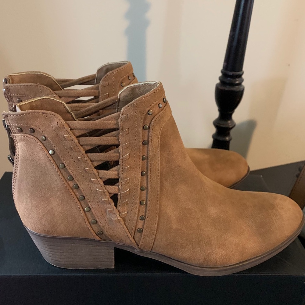 Sugar Threaded Women's Ankle Boots